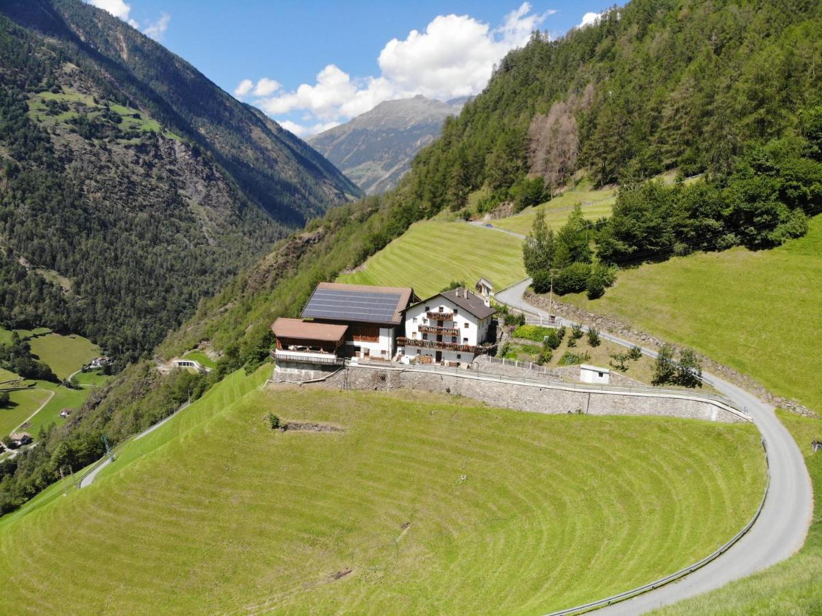 Unterversanthof - Grosse Ferienwohnung Fuer Bis Zu 6 Personen Naturns Kültér fotó